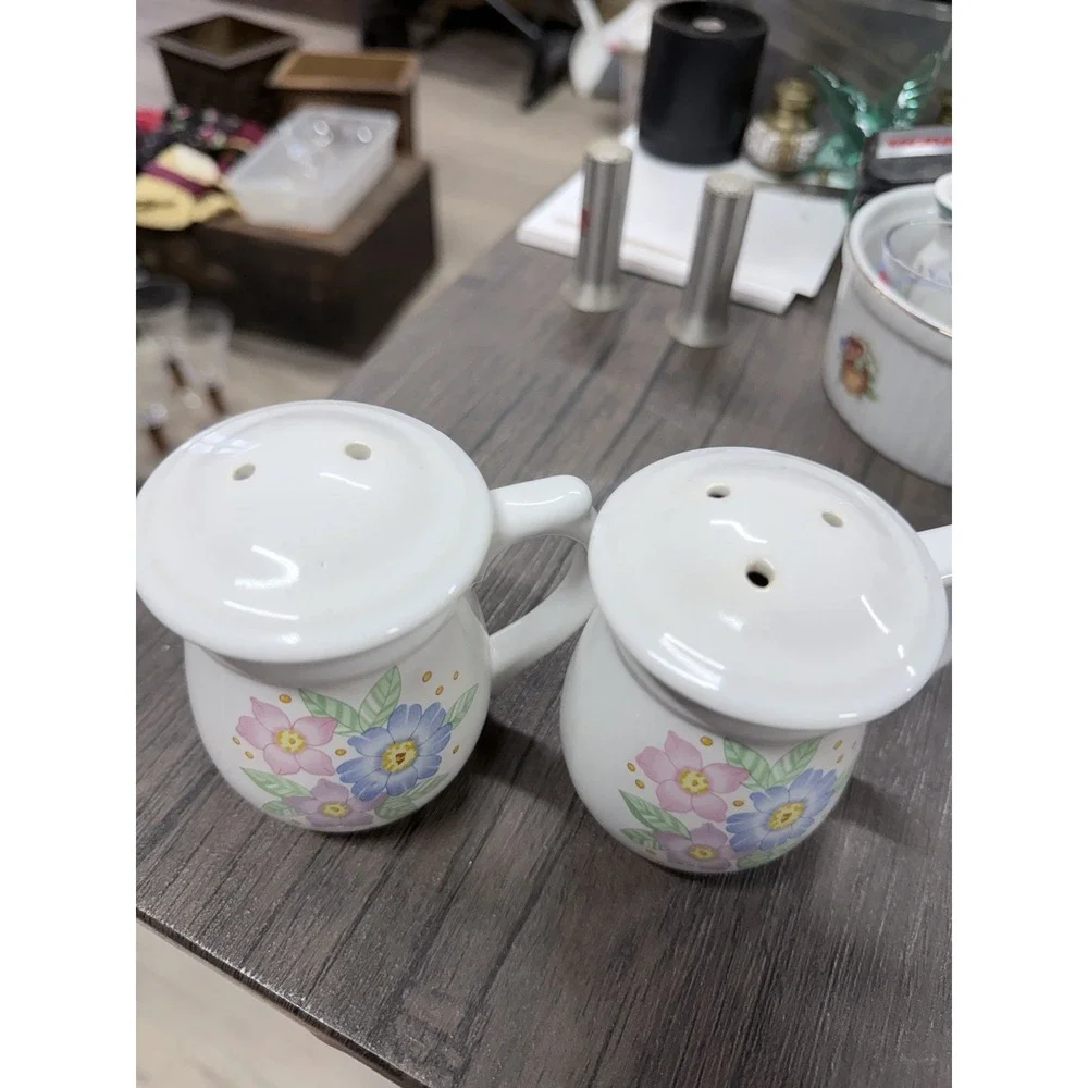 Vintage SJL Wildflower Salt And Pepper Shakers